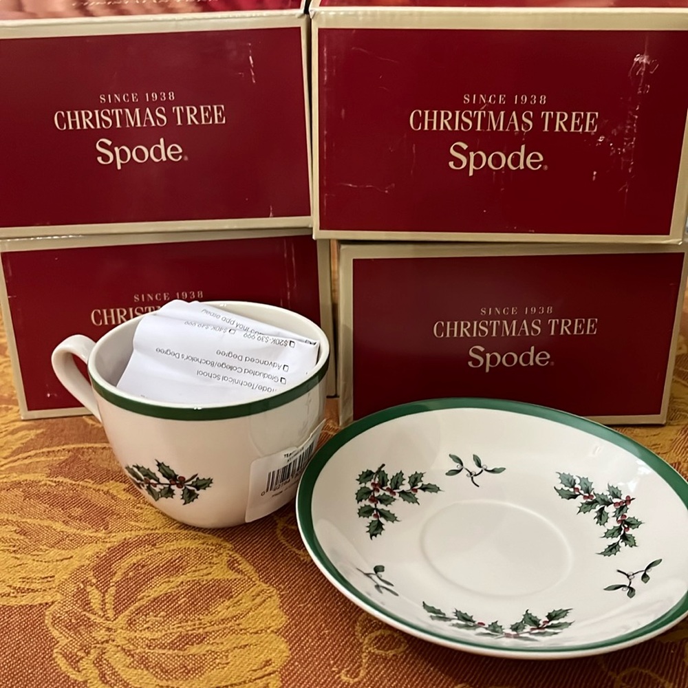 Spode Christmas tree teacup and saucer never used tags still on in original box